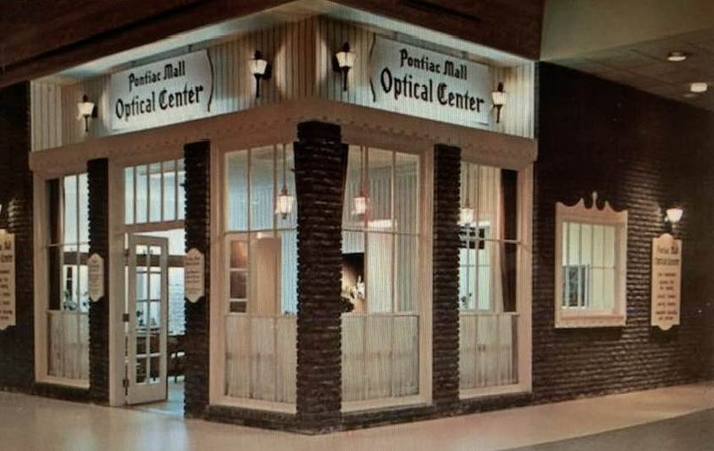 Summit Place Mall (Pontiac Mall) - Optical Center